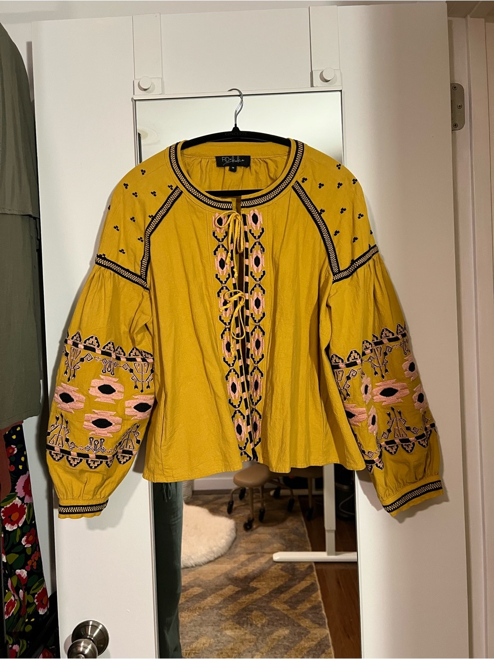 RD + Koko Mustard Embroidered Boho Balloon Sleeve Blouse M